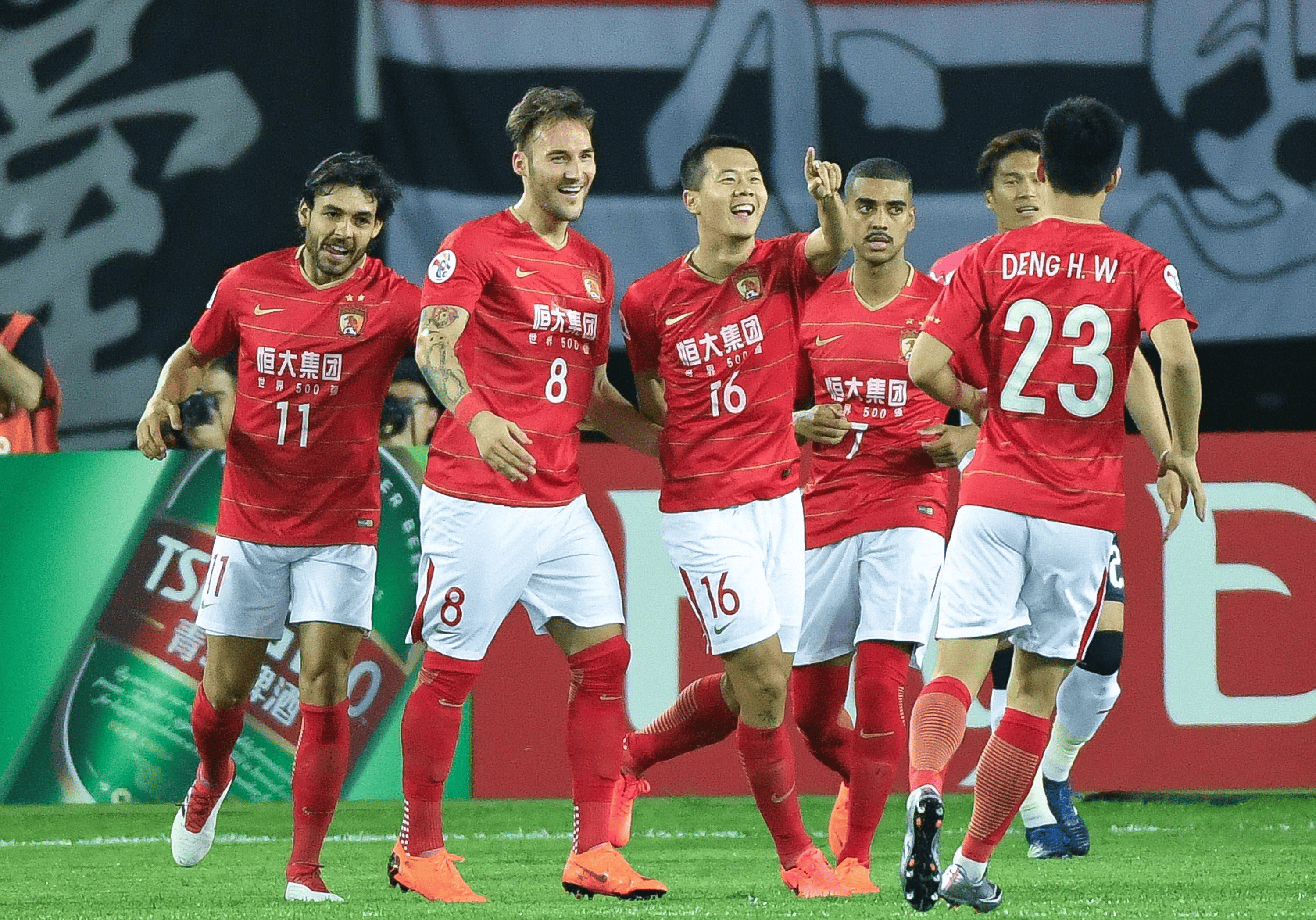 爱游戏APP-包含迈阿密热火发布备战花絮;赛后扳平良机;英超任务艰巨;球队文化再被提及的词条