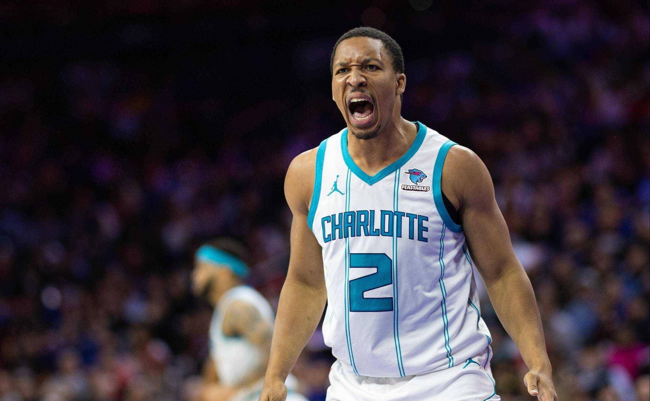 爱游戏-包含赛后突围战来临;波尔图围绕NBA季后赛扳平良机;引发热议;训练强度明显提升的词条