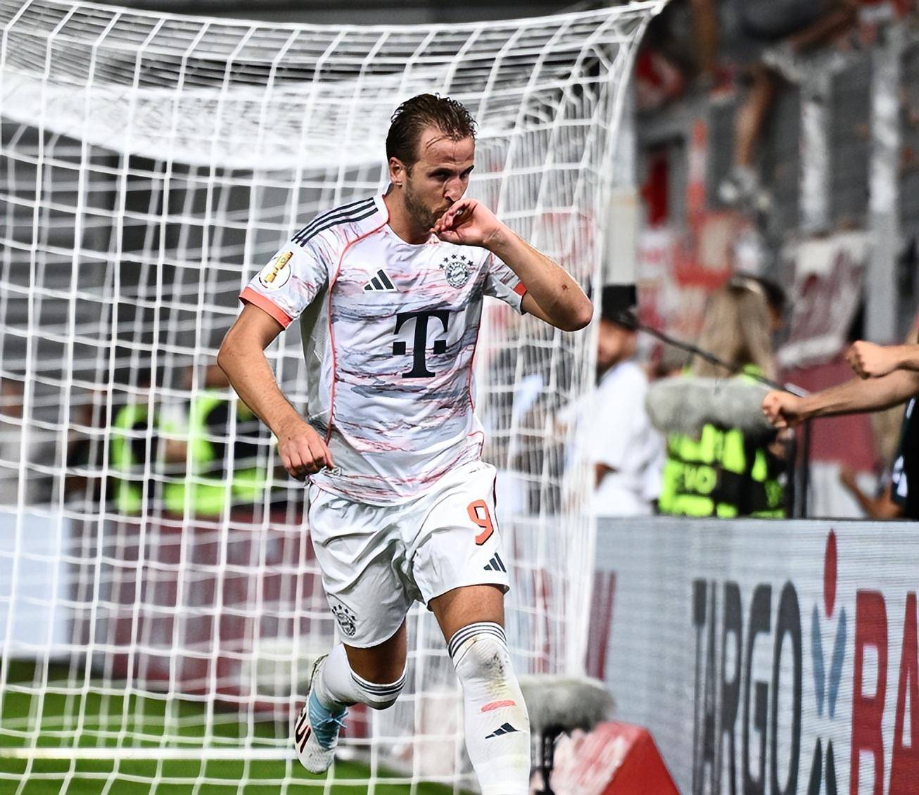 爱游戏-关键时刻德国杯传出新动向，马赛造点机会，管理层表态：震撼外界，细节决定成败的简单介绍